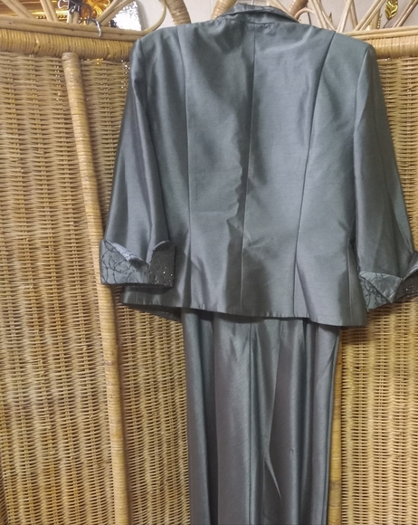 Cachet 2pc Lg Formal Dress Crop Jacket Sage Green Embroider Rhinestones Sz 8/36 - Picture 3 of 16